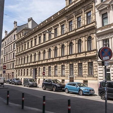Executive Suites Margareten By Welcome2Wien Exteriör bild